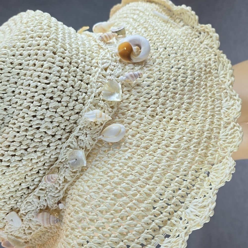 Cappelli 💯 paper hat women's size is about 57 cm Seashell decoration. - Picture 4 of 6